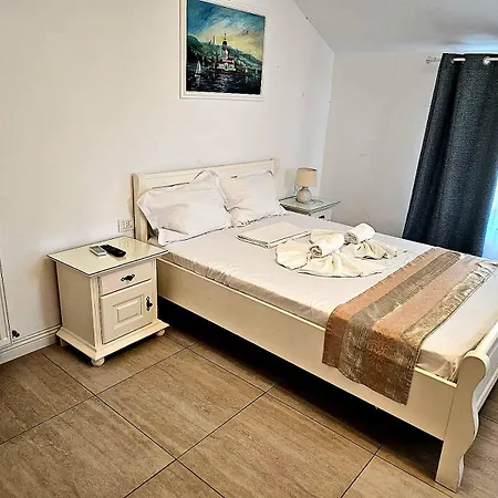 Adrys Boutique Guest house 4*