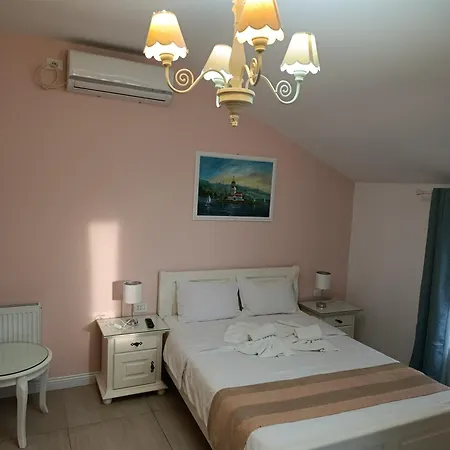 Adrys Boutique 3*