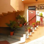 בית הארחה Adrys Boutique 3*