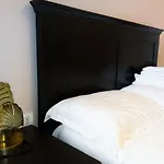 בית הארחה Adrys Boutique 3*