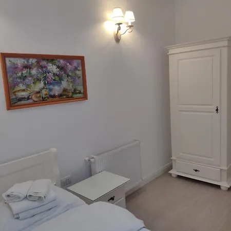 Adrys Boutique 4*