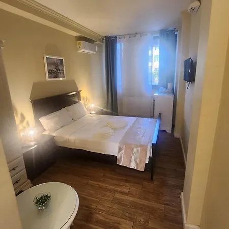 Guest house Adrys Boutique 4*