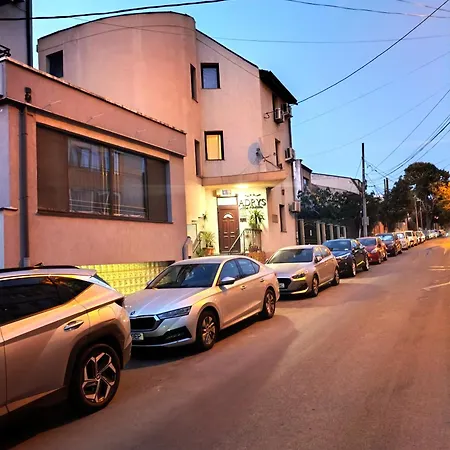 בית הארחה Adrys Boutique קונסטנצה